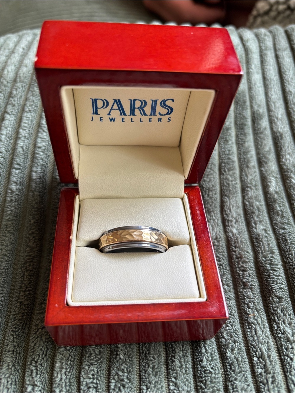 Two-Tone Hammered Men's Ring - Gold & Silver